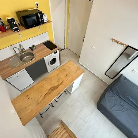 Cosy Avec Mezzanine Proche Apartment *